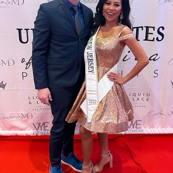 Mac Duggal Fit and Flare Gold Sequin Size 0 Dress - Picture 6 of 6